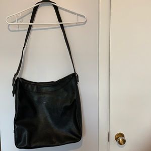Matt & Nat zippered tote